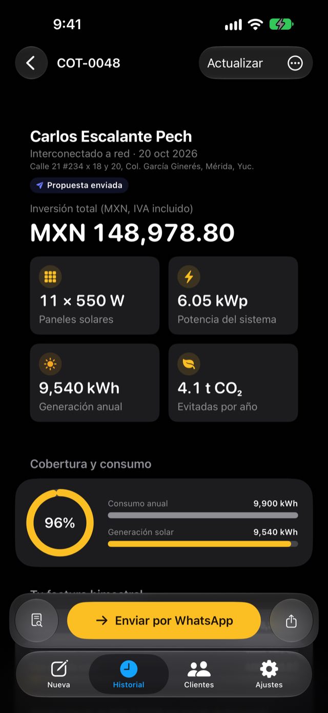 KinWatt en iPhone: cotización de Carlos Escalante Pech con inversión total de MXN 148,978.80, 11 paneles de 550 W, 6.05 kWp, 9,540 kWh de generación anual y botón Enviar por WhatsApp